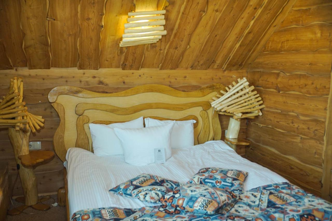 Stara Pravda Hotel - Vykrutasy Bukovel Kültér fotó