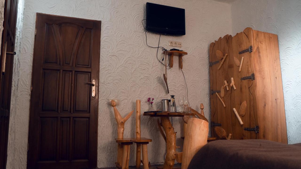 Stara Pravda Hotel - Vykrutasy Bukovel Kültér fotó