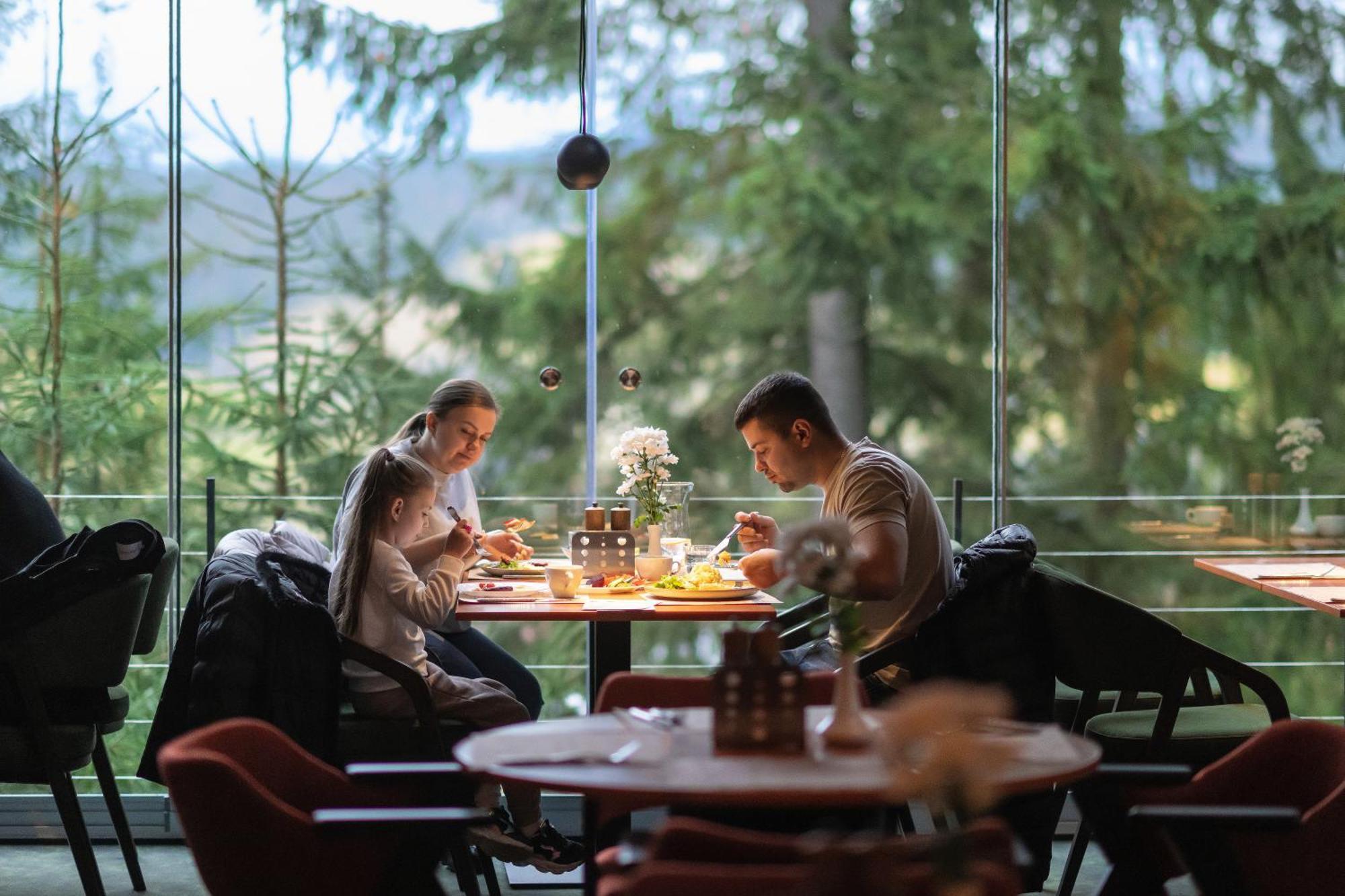 Stara Pravda Hotel - Vykrutasy Bukovel Kültér fotó